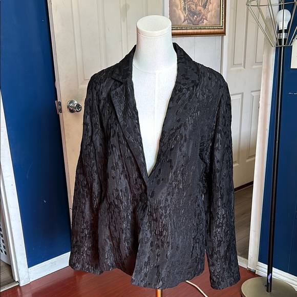 Black Textured Blazer with Classic Lapel - Picture 1 of 8